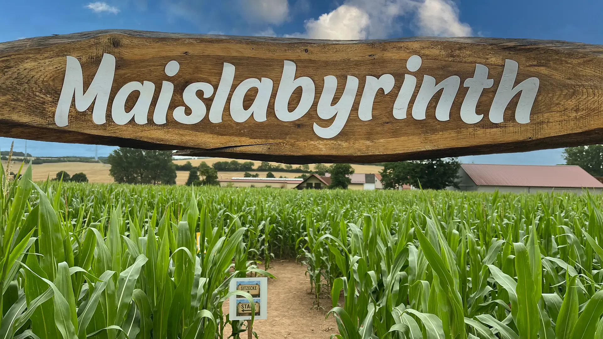 Tourismus 5 Maislabyrinth Schenklengsfeld Eingang