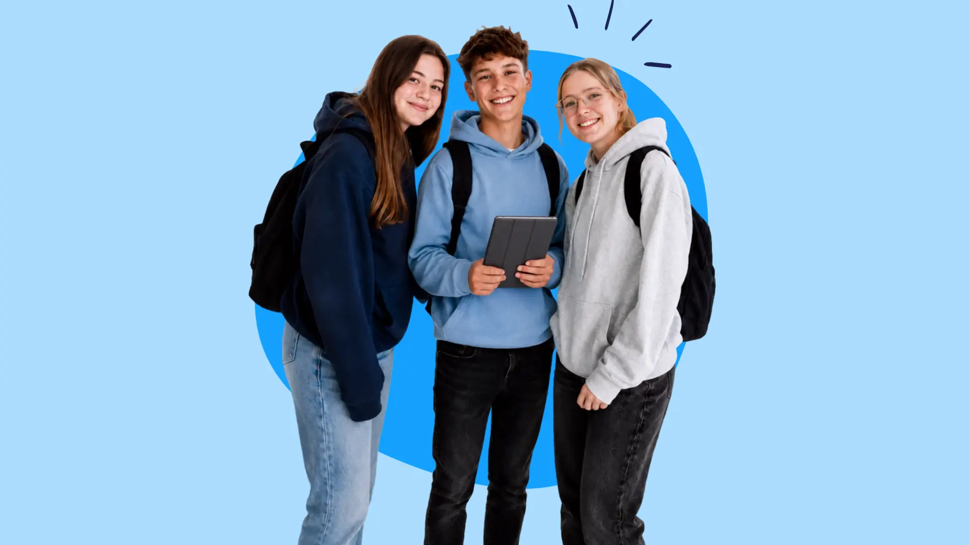 Pro Study Drei Schüler schauen fröhlich in die Kamera