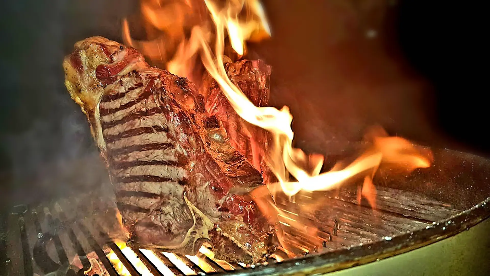 big-block-bg Big Block - Fleisch auf dem Grill